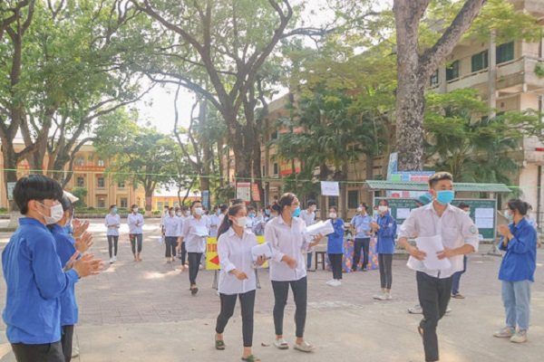 Các thí sinh bắt đầu đăng ký thi tốt nghiệp THPT 2023 từ hôm nay