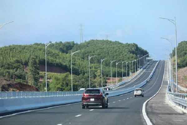 Chính thức thông xe toàn tuyến cao tốc dài nhất Việt Nam