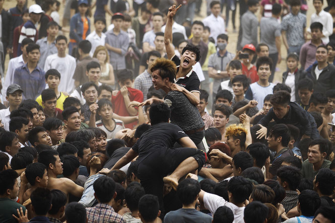 Lòng thành đâu phải chen nhau