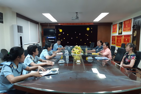 Hải quan Tân Sơn Nhất làm việc tất cả các ngày cho đến hết năm 2018