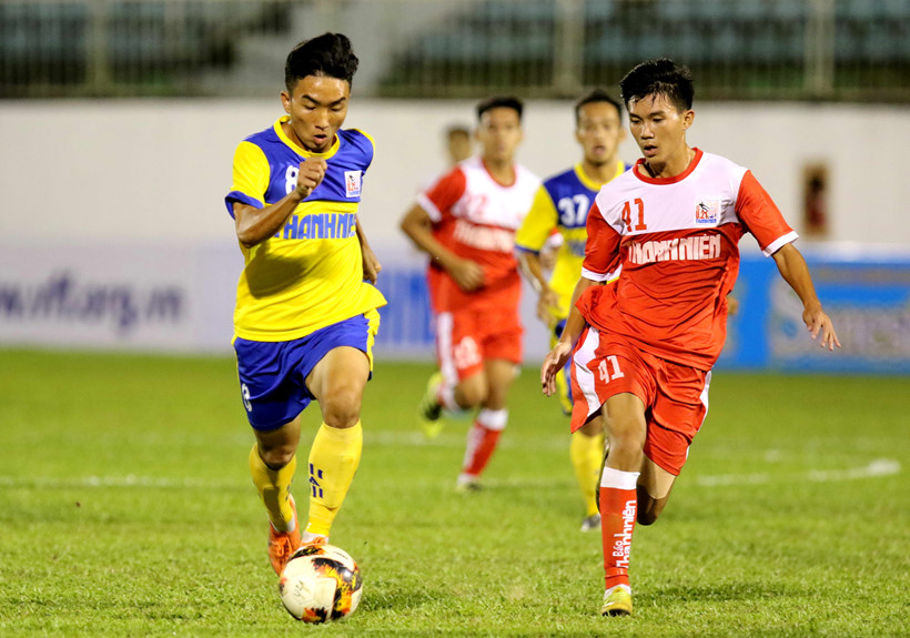 Dứt điểm kém, chủ nhà HAGL bị loại sớm