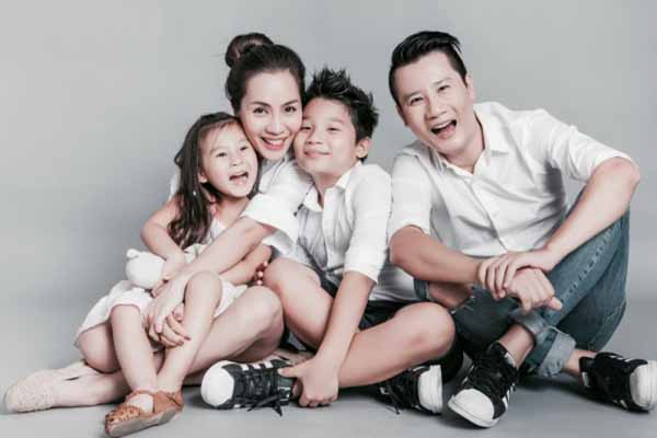 3 năm yêu, 12 năm chung sống của vợ chồng Hoàng Bách