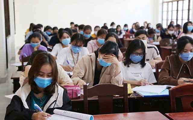 TP.HCM: Phòng dịch COVID-19, học sinh học đến đâu sẽ kiểm tra đến đó