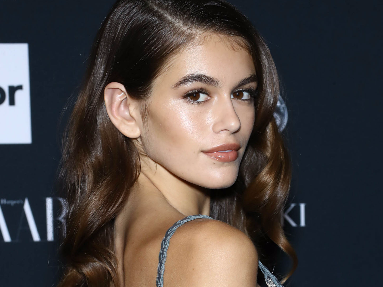 Kaia Gerber lấn sân với BST kết hợp cùng NTK Karl Lagerfeld