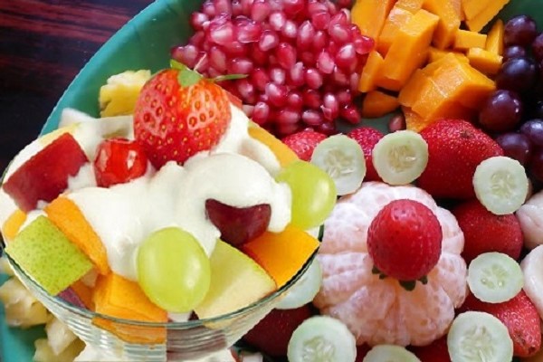 Tự làm kem hoa quả giải nhiệt mùa nóng chỉ trong 5 phút