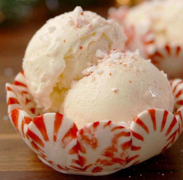 Biến kẹo ế thành sản phẩm đẹp mắt đựng kem