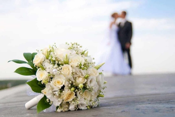 Khuyến khích kết hôn trước 30 tuổi, các bạn gái trẻ mang nhiều lo lắng?