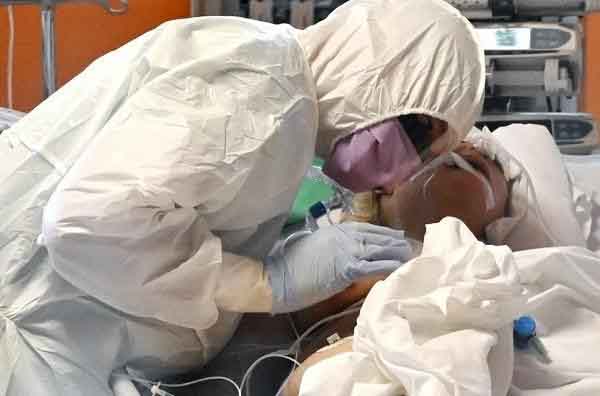 Loại kháng thể có thể gây hại cho bệnh nhân COVID-19