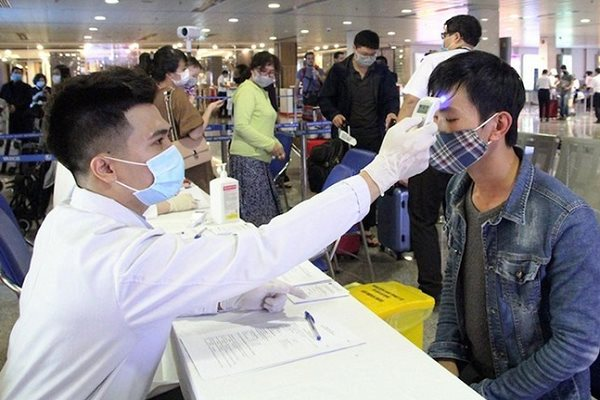 TP.HCM cảnh báo nguy cơ COVID-19 xâm nhập và bùng nổ bất cứ lúc nào