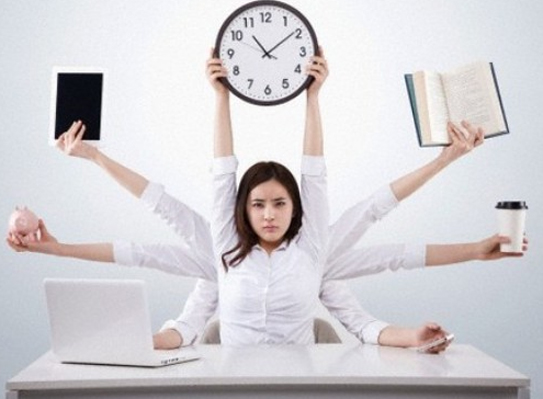 Phụ nữ làm thêm quá 5 giờ 1 ngày có thể bị tiểu đường