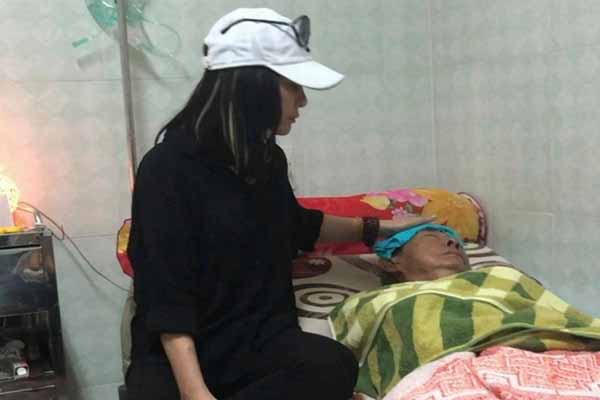 Nghệ sĩ Lê Bình mê man, nói mê sảng, máu mủ ọc từ trong người ra miệng