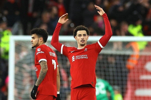 Ngược dòng ấn tượng, Liverpool đặt 1 chân vào chung kết League Cup 2023/2024