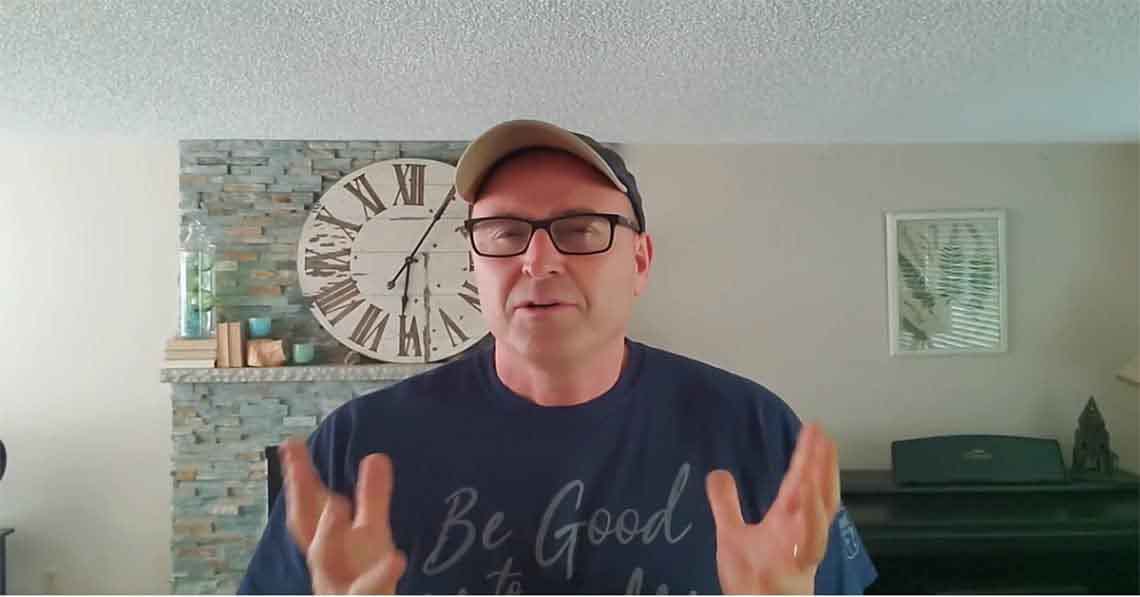 Những lời khuyên về cuộc sống của người sáng lập kênh Youtube ‘Dad How Do I?’