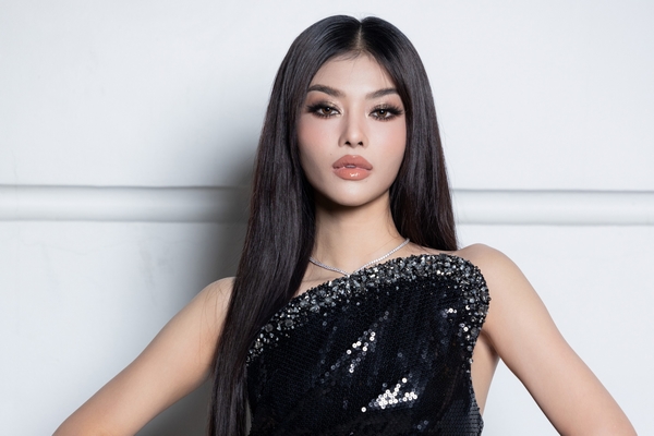 Lona Kiều Loan nhận giải ‘Ca sĩ của năm’ sau hơn 1 năm debut