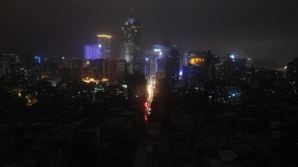 Bão Mangkhut khiến 20 nghìn ngôi nhà ở Macau mất điện