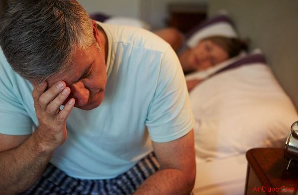 Mất ngủ vào ban đêm và cách điều trị