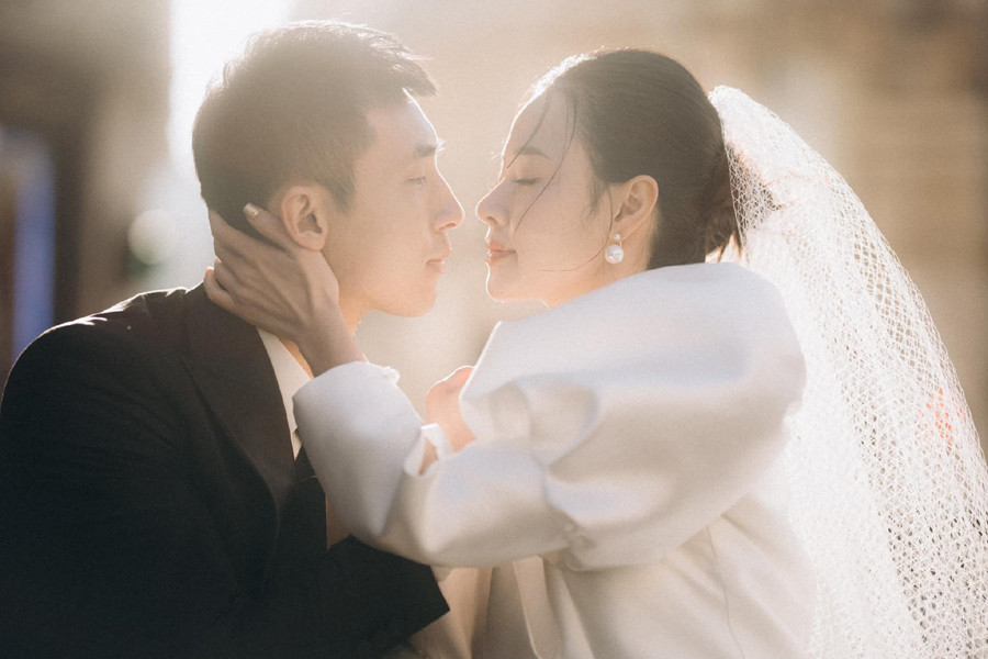 Diễn viên Midu tung ảnh cưới, lần đầu công khai diện mạo vị hôn phu