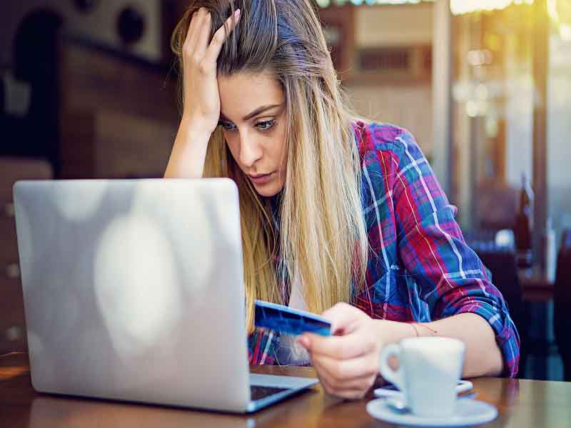 Tại sao chúng ta mua những thứ mình không cần?