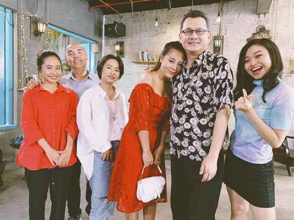 Nam Thư sánh bước Quyền Linh làm bà mối trên truyền hình