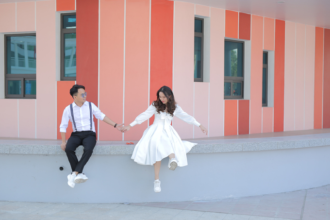 Mẹo hay bớt nheo mắt khi chụp ảnh cưới dưới nắng