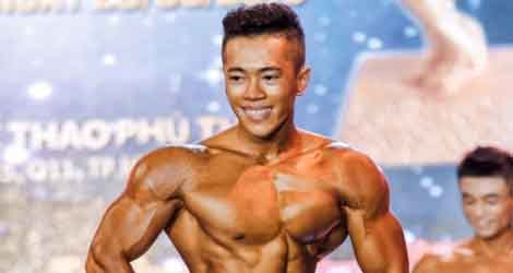Hành trình 5 năm khổ luyện của chàng trai gầy gò thành quán quân Fitness