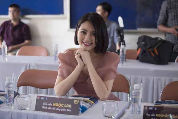 Ngọc Lan đi chấm thi, kiểu tóc mới gây chú ý vì quá xinh