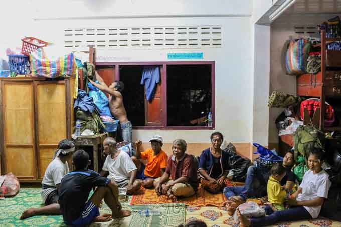 Sau vỡ đập Lào, người dân lánh nạn ra sao?