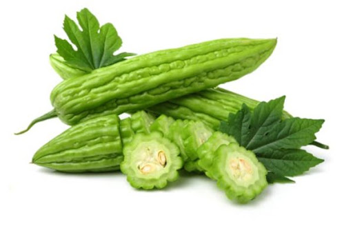 Bài thuốc dân gian: Trị bệnh viêm họng từ trái khổ qua