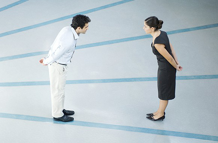 Một số kiểu chào nhau đặc biệt ở các quốc gia