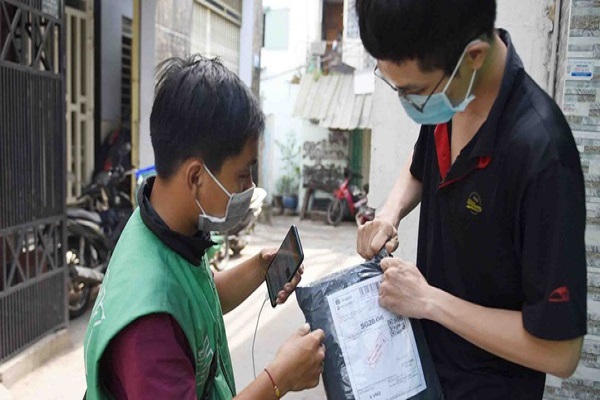 Nhiều dân chung cư bị lừa đảo giao hàng ở TP. Hồ Chí Minh