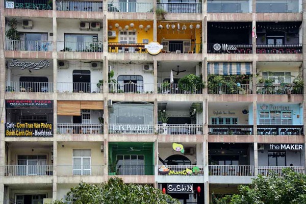 Nhiều quán cà phê chung cư bỗng dưng ế ẩm