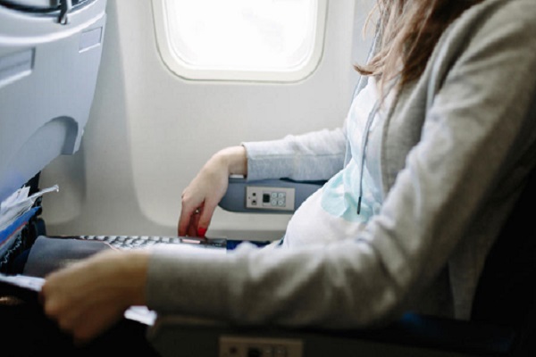 Những gợi ý thông minh để có một chuyến bay đường dài dễ chịu