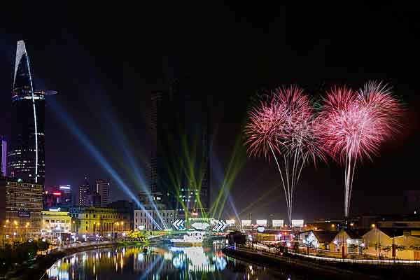 Ngày 31-12, TP HCM sẽ có hai điểm bắn pháo hoa mừng năm mới