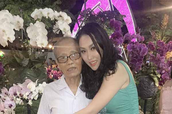 Bố ruột Phi Thanh Vân qua đời không kịp gặp con cái
