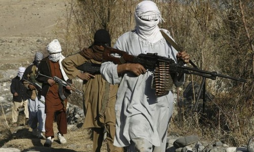 Taliban giết 30 nhân viên an ninh  và chiếm căn cứ quân sự