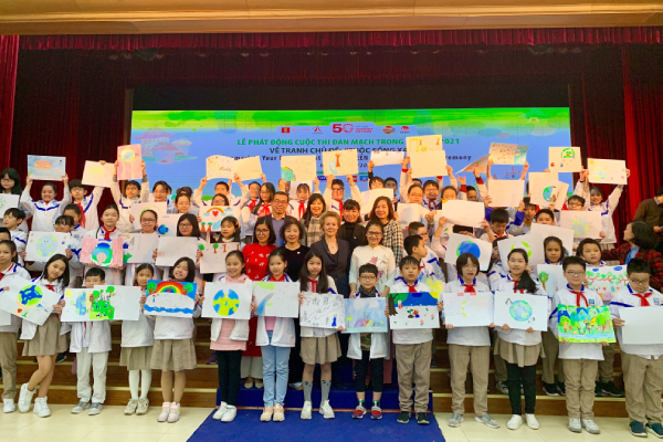 Vì trẻ em mọi người cùng sống Cuộc sống xanh