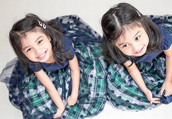 Môi trường sống ảnh hưởng đến những cặp trẻ em song sinh