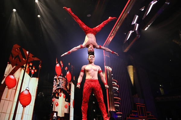 Quốc Cơ – Quốc Nghiệp đã hoàn thành phần biểu diễn kịch tính, chờ xác lập kỷ lục Guinness mới