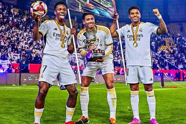 Real Madrid đoạt Siêu cúp Tây Ban Nha, Bellingham có danh hiệu đầu tiên