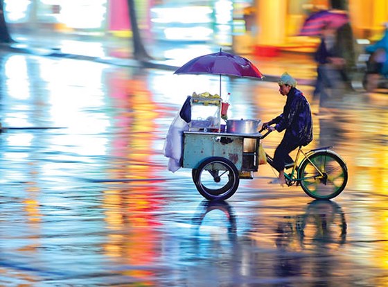 Quê hương là gì hở mẹ? Kỳ 32: Những phận người nhỏ bé