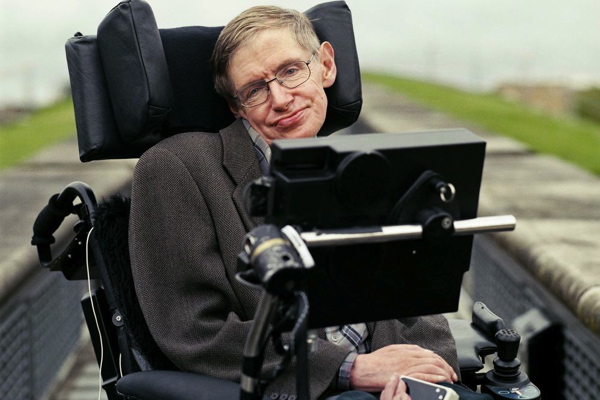 Nhà khoa học người Anh Stephen Hawking qua đời ở tuổi 76