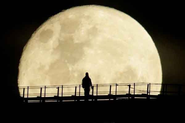 Sự kiện hiếm gặp: Siêu trăng và mưa sao băng cùng xuất hiện vào rằm tháng 7