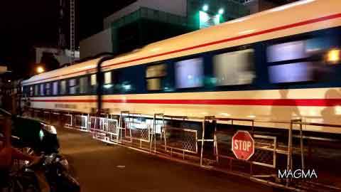 Tàu lửa lại suýt đâm vào nhau tại ga Nha Trang