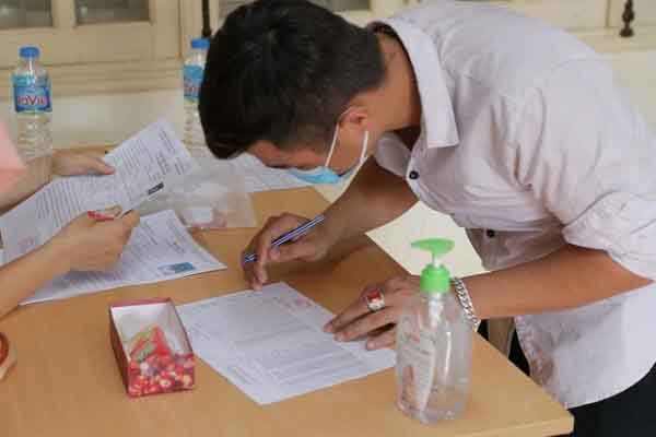 Hơn 300.000 thí sinh không đăng ký nguyện vọng xét tuyển đại học, nguyên nhân do đâu?