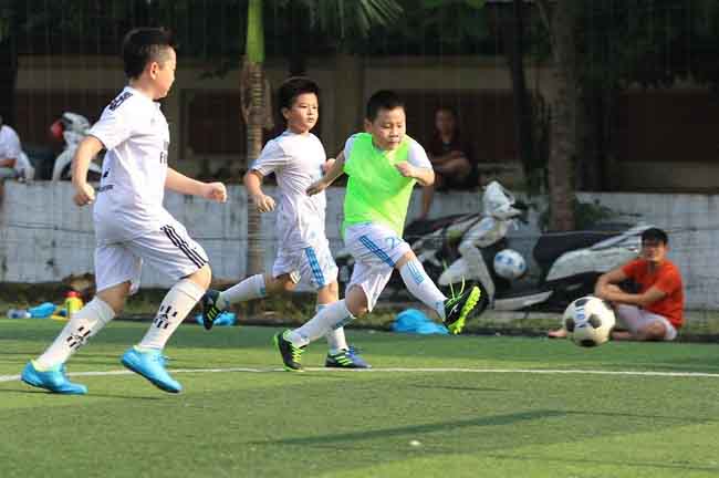 Để mẹ giúp con tăng chiều cao khi 14 tuổi