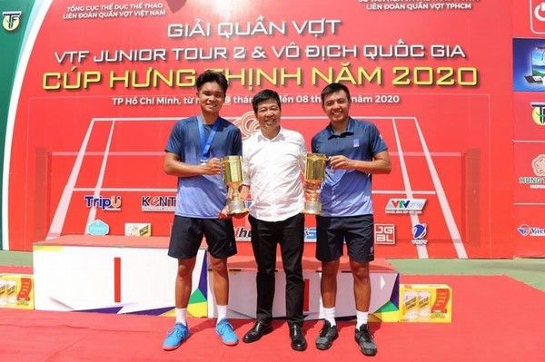 Từ Văn Quyến – Công Vinh đến Linh Giang – Hoàng Nam