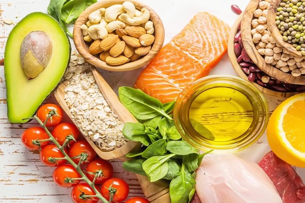 6 loại thực phẩm giúp bạn “đánh bay” nỗi lo cận thị