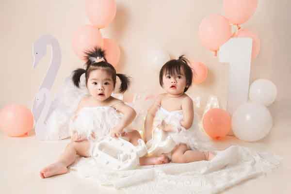 ‘Tan chảy’ trước vẻ bụ bẫm, kháu khỉnh của hai con song sinh nhà Vân Trang 