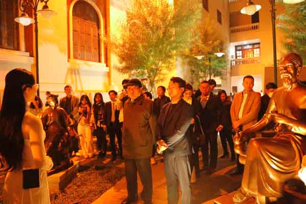 Khám phá tinh hoa văn chương đất Việt bằng tour du lịch văn học “Chữ Tâm chữ Tài”