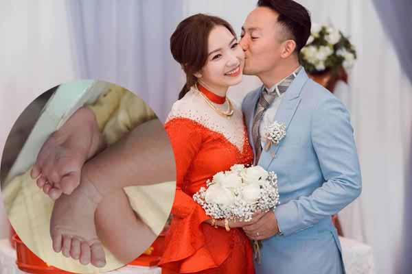 Vợ Tiến Đạt vừa sinh con đầu lòng nặng 3,3 kg